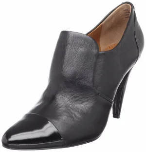 Calvin Klein Chrissie Ankle Boot,Black (Women)